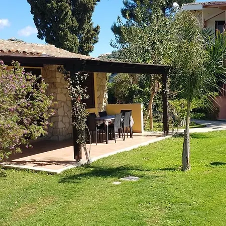 מלון דירות Village