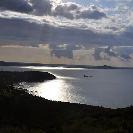 Ξενοδοχείο με διαμερίσματα Village 3*