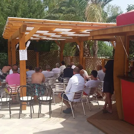 Village מלון דירות