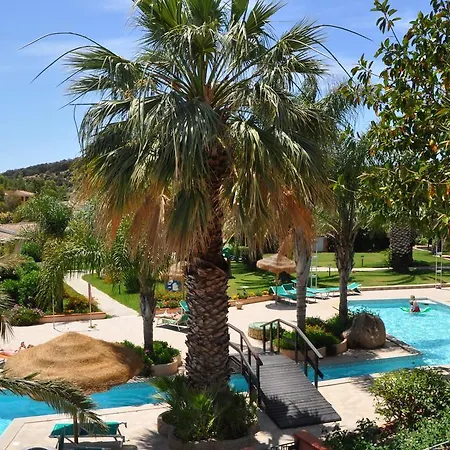 Lägenhetshotell Village 3*