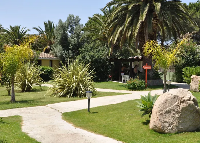 Aparthotel Village 3*