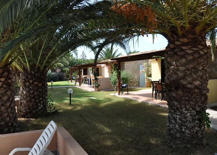 Aparthotel Village 3*