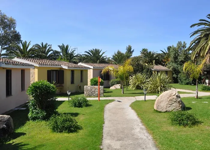 Village Aparthotel 3*