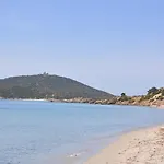 Village מלון דירות