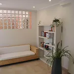 מלון דירות Village