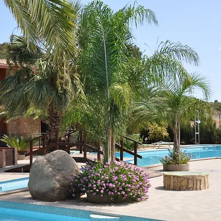 Apartahotel Village Villasimius