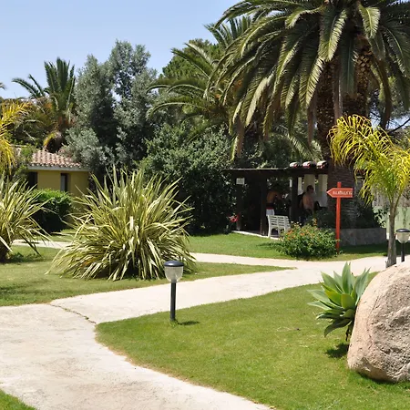 Apartahotel Village 3*