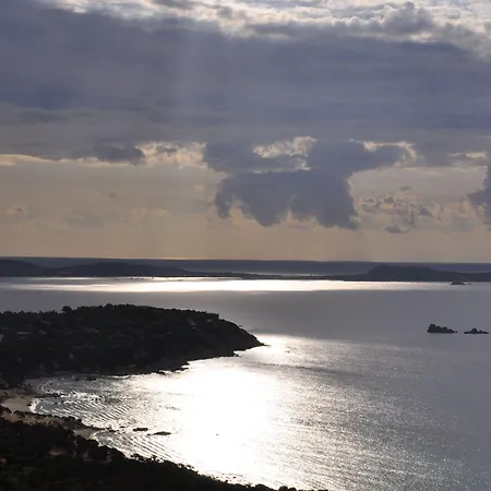 Апарт-отель Village 3*