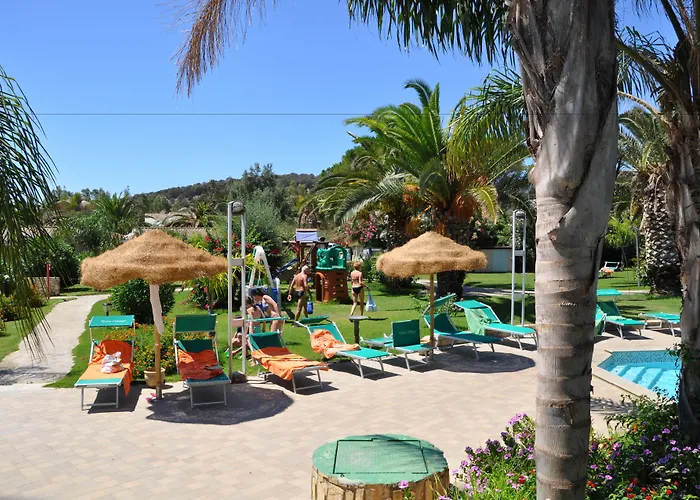 Village Apartahotel 3*