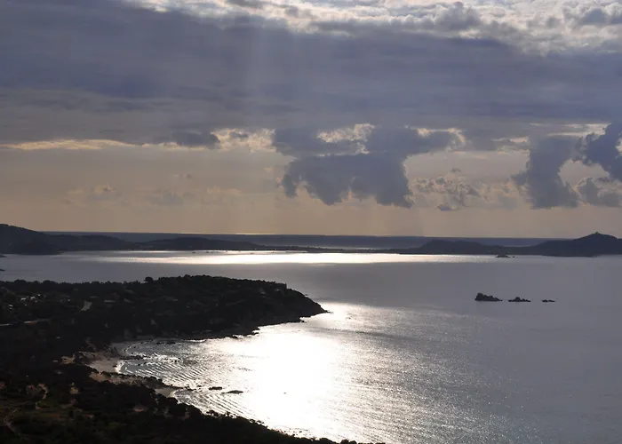 Apartahotel Village 3*